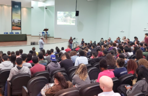 Leia mais sobre o artigo Aula magna sobre a história de empreendedorismo da Malgarim reúne mais de 250 alunos em Dourados/MS